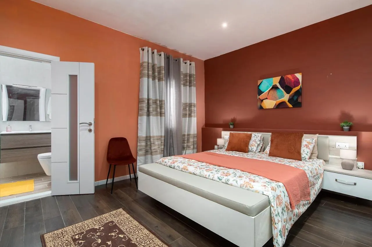 Spacious Luxury 3Br Apartment With Terrace & Open Views - Zurrieq, Close To Sea Malta