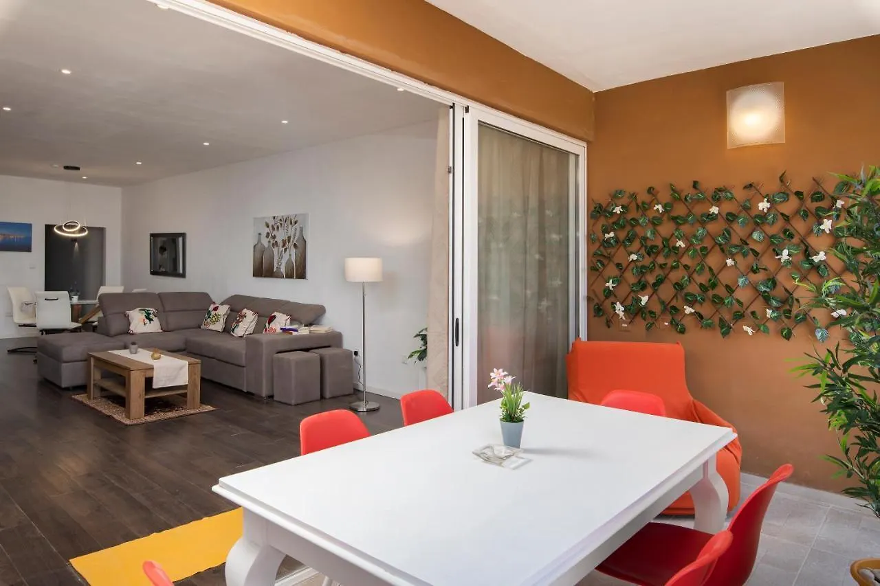 Spacious Luxury 3Br Apartment With Terrace & Open Views - Zurrieq, Close To Sea 0*, Zurrieq