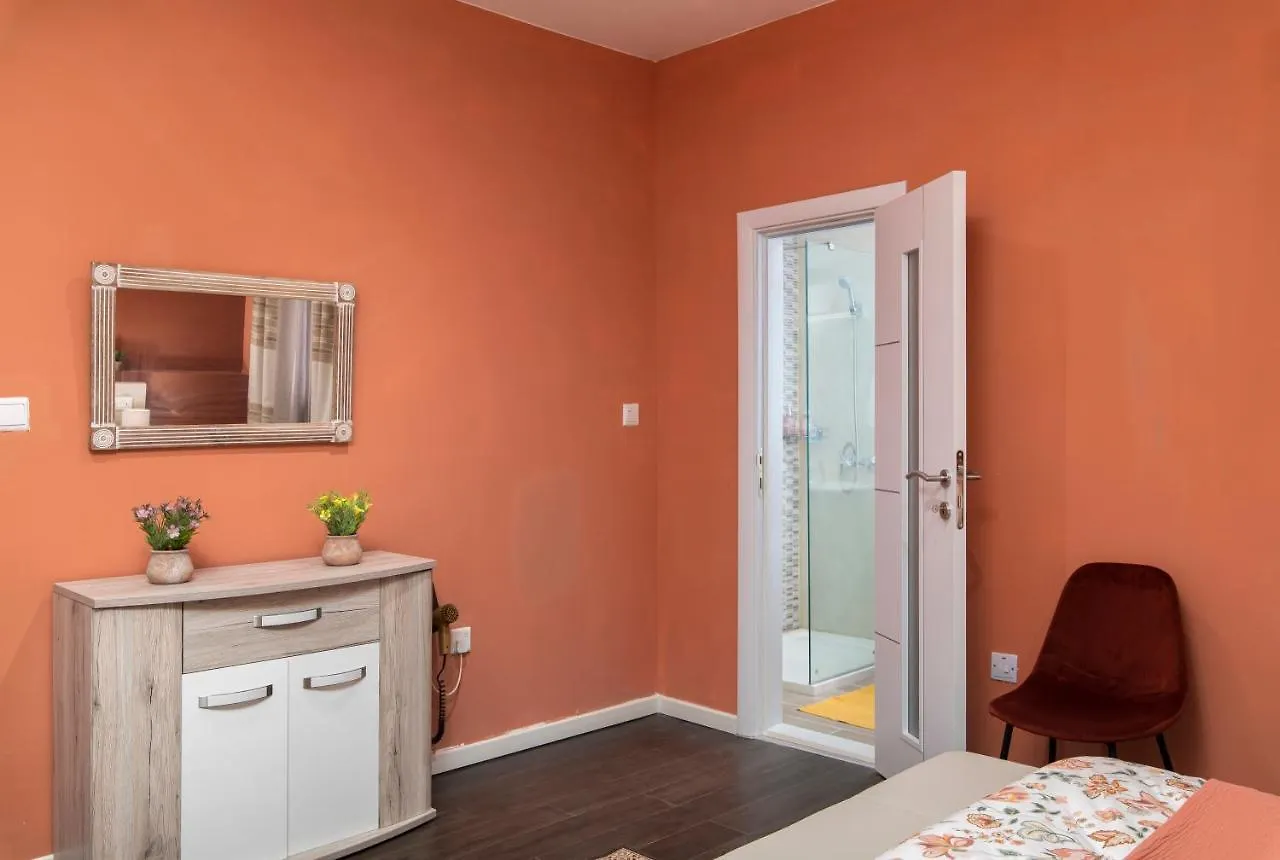 Spacious Luxury 3Br Apartment With Terrace & Open Views - Zurrieq, Close To Sea Malta